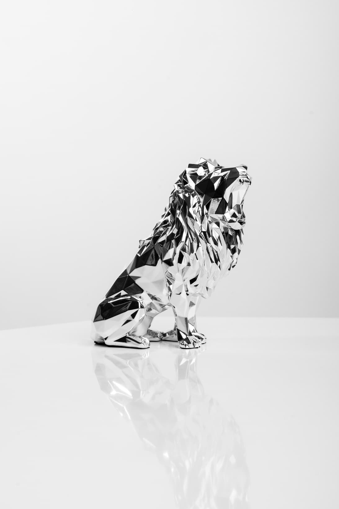 Roaring Lion Silver Edition
